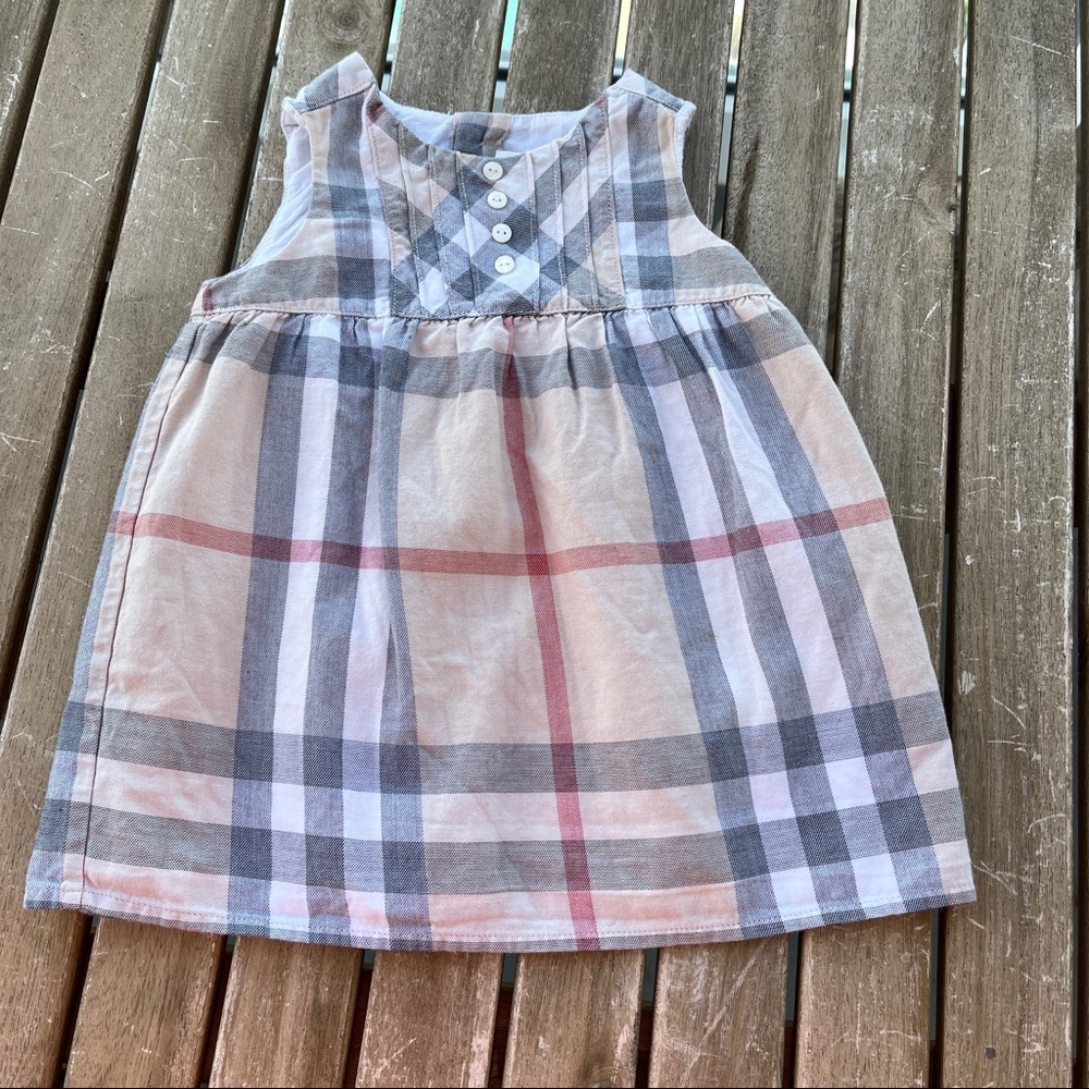 Dress Burberry 6 / 9 months sleeveless beige